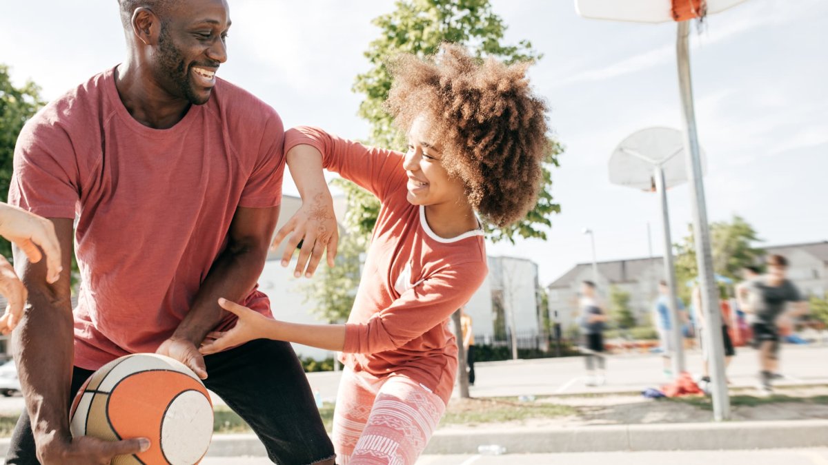 Gen Z Investors Are Flocking to IRAs. Here's Why a Roth Is 'a Slam Dunk' for Most, Expert Says – NBC Los Angeles - Vimarsana News