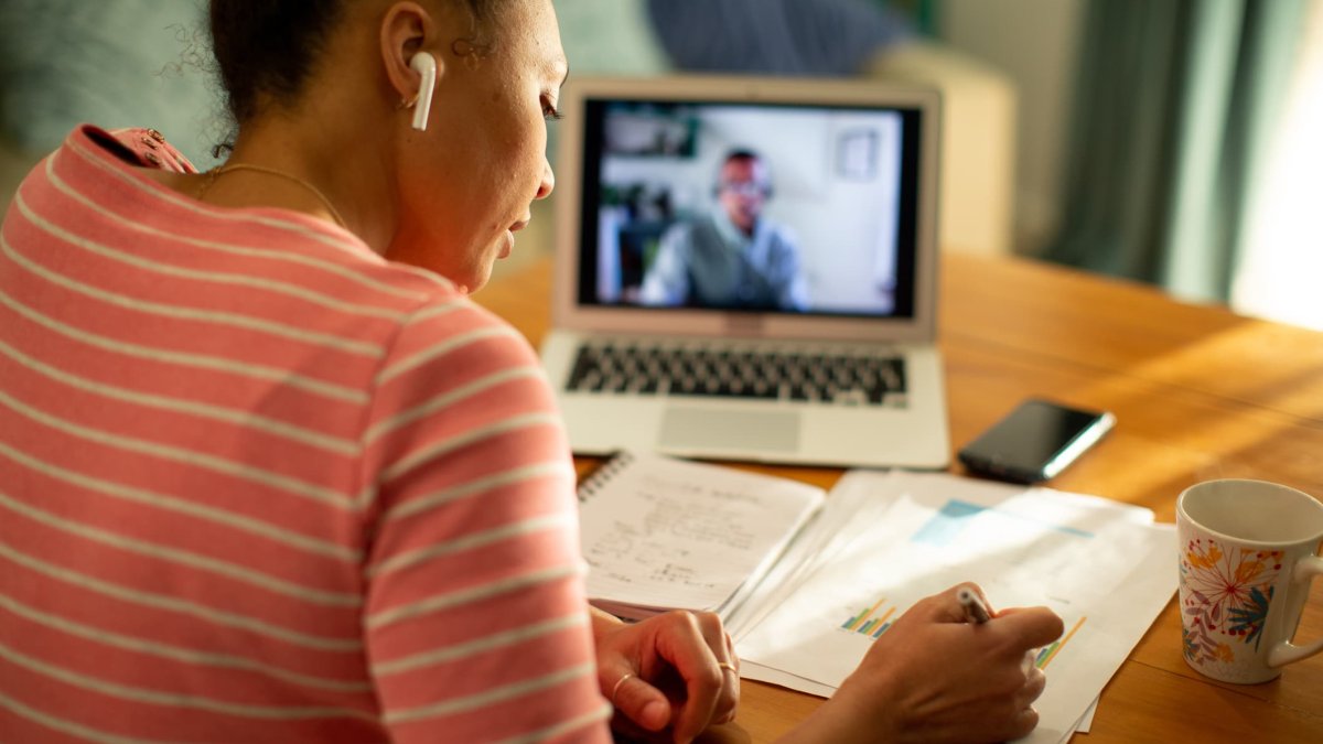 LinkedIn's 20 Most Popular Courses in 2022 Are All Free to Take Right Now - Vimarsana News