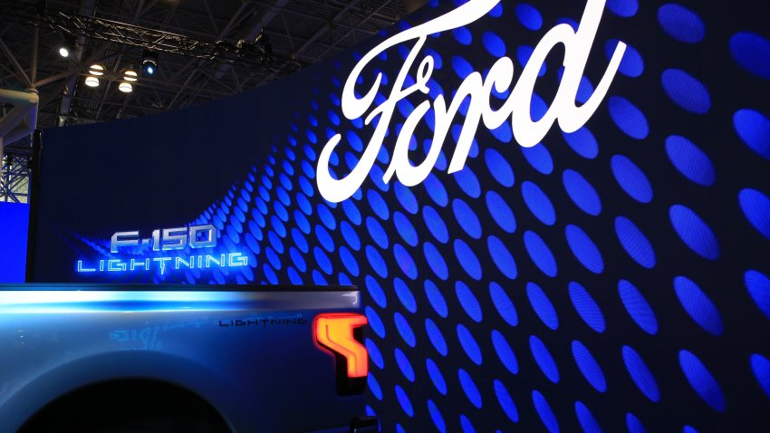 Ford recalls 462,000 vehicles for rear camera display failure