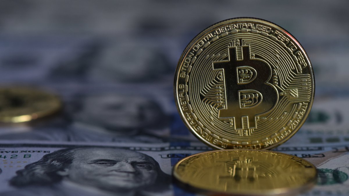 What 'Crypto Winter?' Schwab Launches ETF Giving Investors Significant Cryptocurrency Exposure – NBC Los Angeles - Vimarsana News