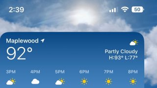 Apple’s iOS 16 Beta 5 shows battery percentage