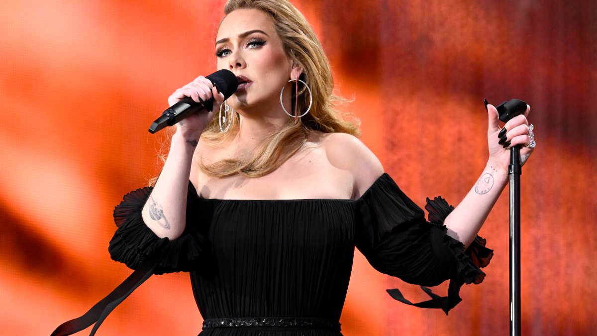 Adele Shared the 'Worst Moment' of Her Career So Far—and What It Taught Her: 'It Was Devastating' – NBC Los Angeles - Vimarsana News