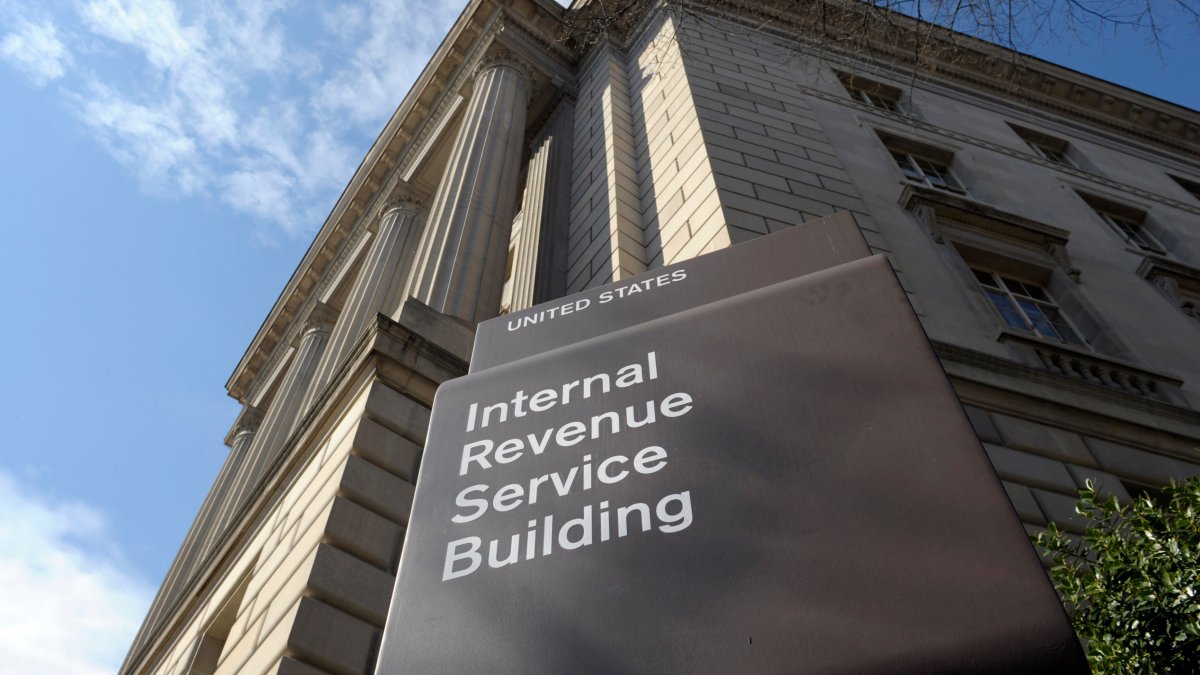 Dem Economic Package Invests in IRS for Stricter Tax Enforcement 1