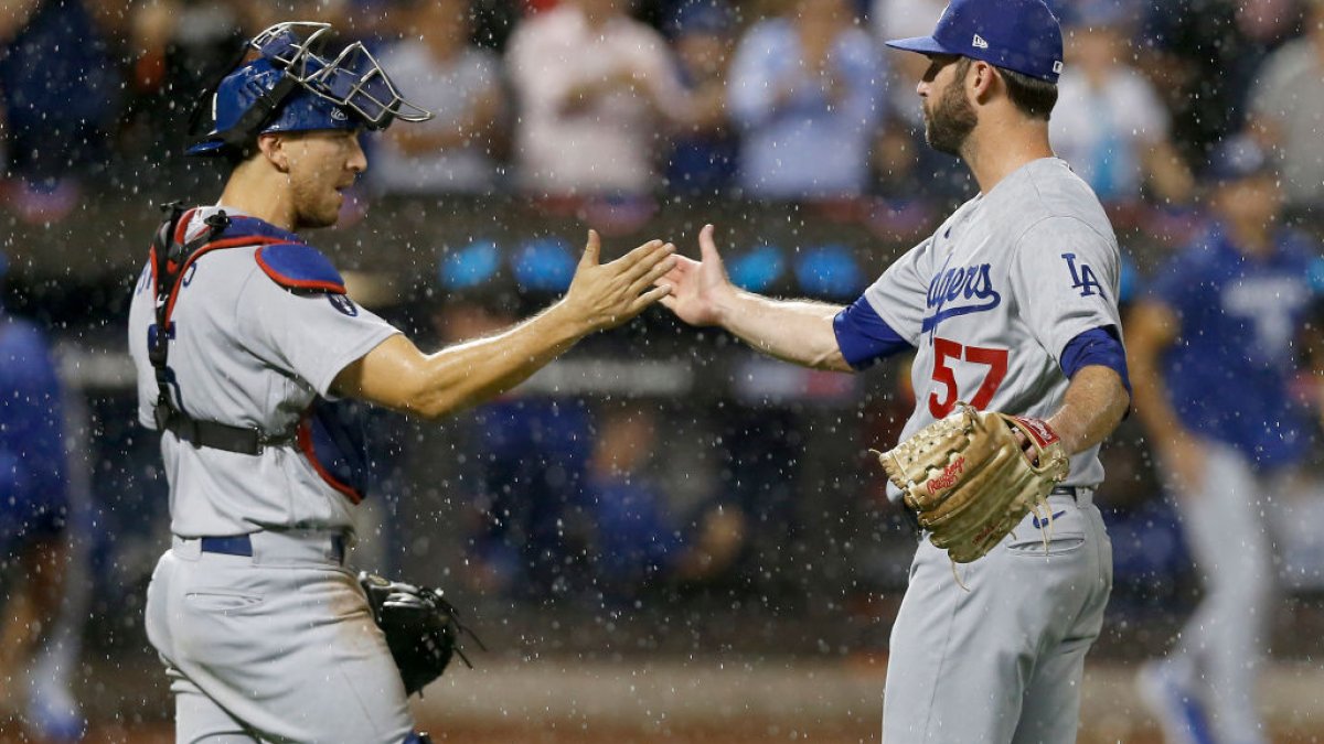 Dodgers quiet Timmy Trumpet for now, beat Mets 4-3
