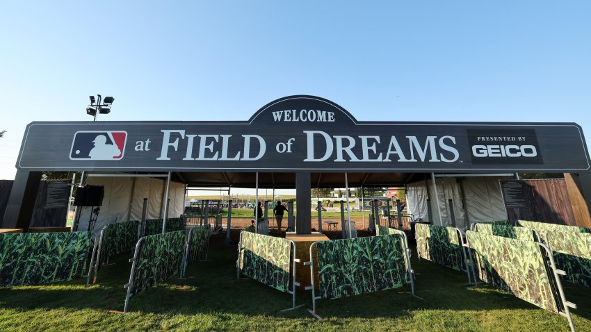 Harry Caray hologram at Field of Dreams game lights Cubs, MLB