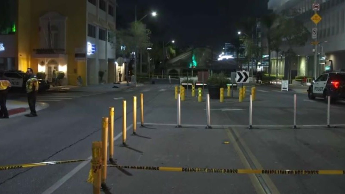 Beverly Hills Shooting Leaves Man Hospitalized NBC Los Angeles