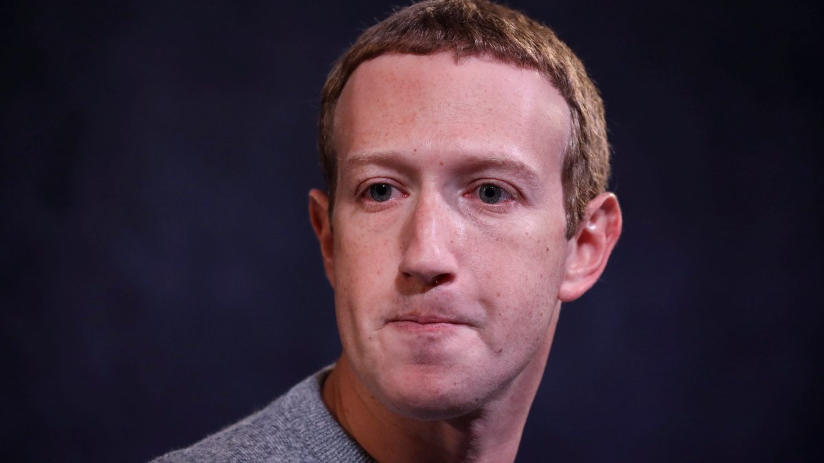 Mark Zuckerberg Is 'Derailing' Facebook, Says Harvard Expert—Here's How He Can Get 'Back on Track' – NBC Los Angeles - Vimarsana News