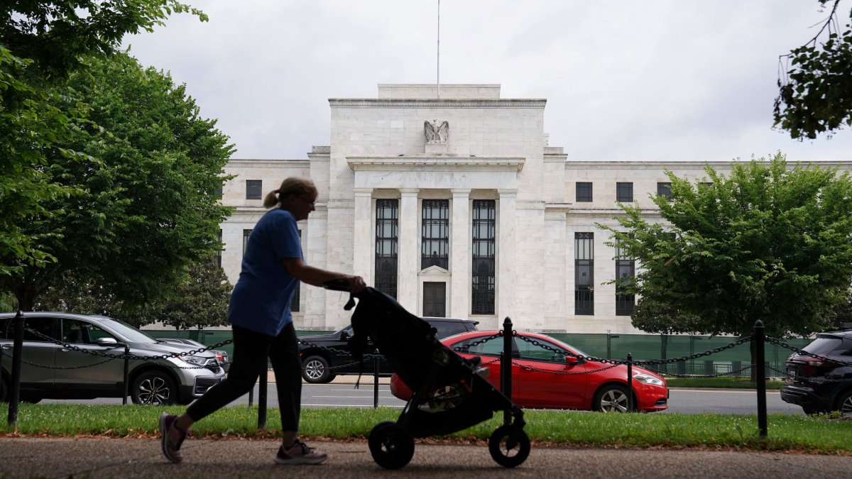 'Rip Off the Band-Aid': Wells Fargo Makes Case for 150 Basis Point Hike at Fed Meeting – NBC Los Angeles - Vimarsana News