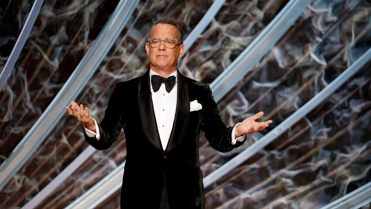 2-Time Oscar Winner Tom Hanks Says He's Made 4 'Pretty Good' Movies in His 40-Year Career – NBC Los Angeles - Vimarsana News