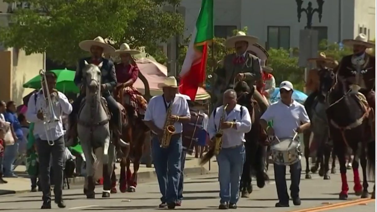 Friday Brings East LA Mexican Independence Day Parade and Festival