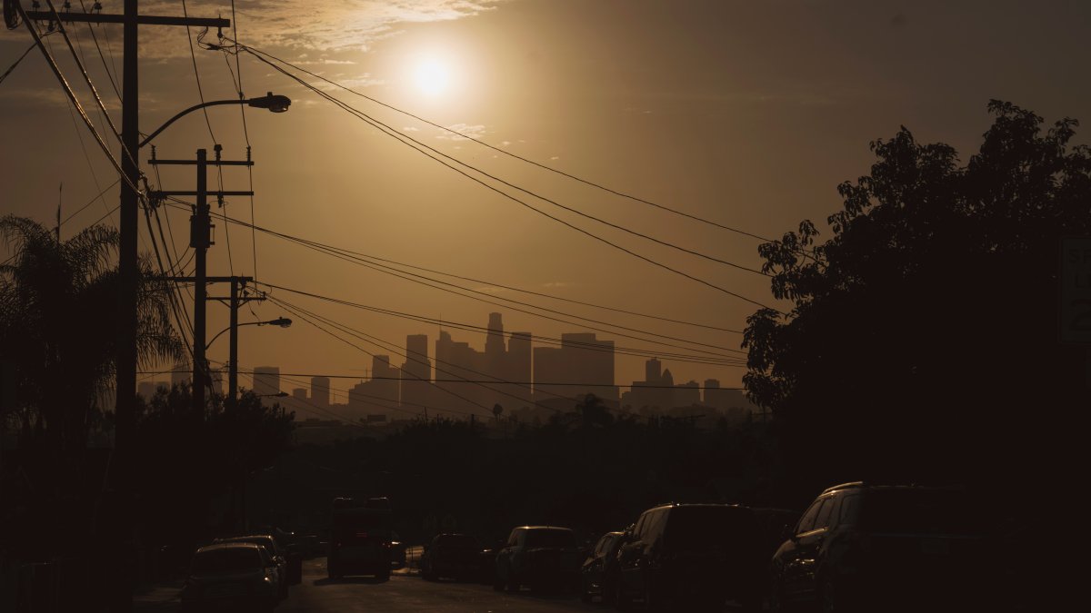 Valleys, Inland Empire See Another Heat Wave. Here Are Some Heat Safety Tips – NBC Los Angeles - Vimarsana News