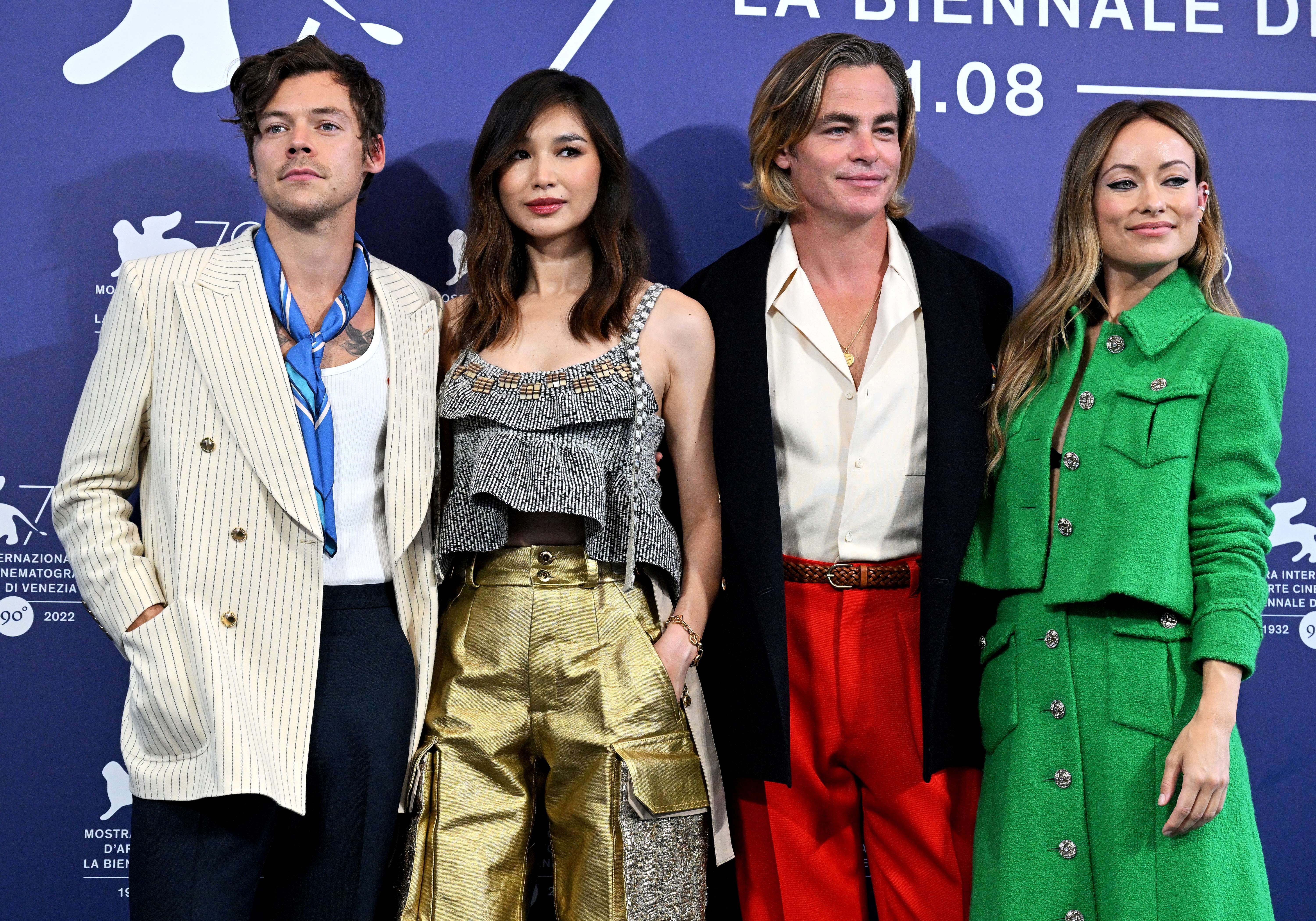 'Don't Worry Darling' Shrugs Off Drama, Opening With $19.2M – NBC Los Angeles - Vimarsana News