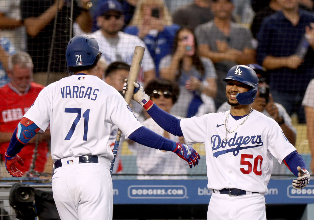 Miguel Vargas Hits 1st Homer, Dodgers Bounce Back to Beat