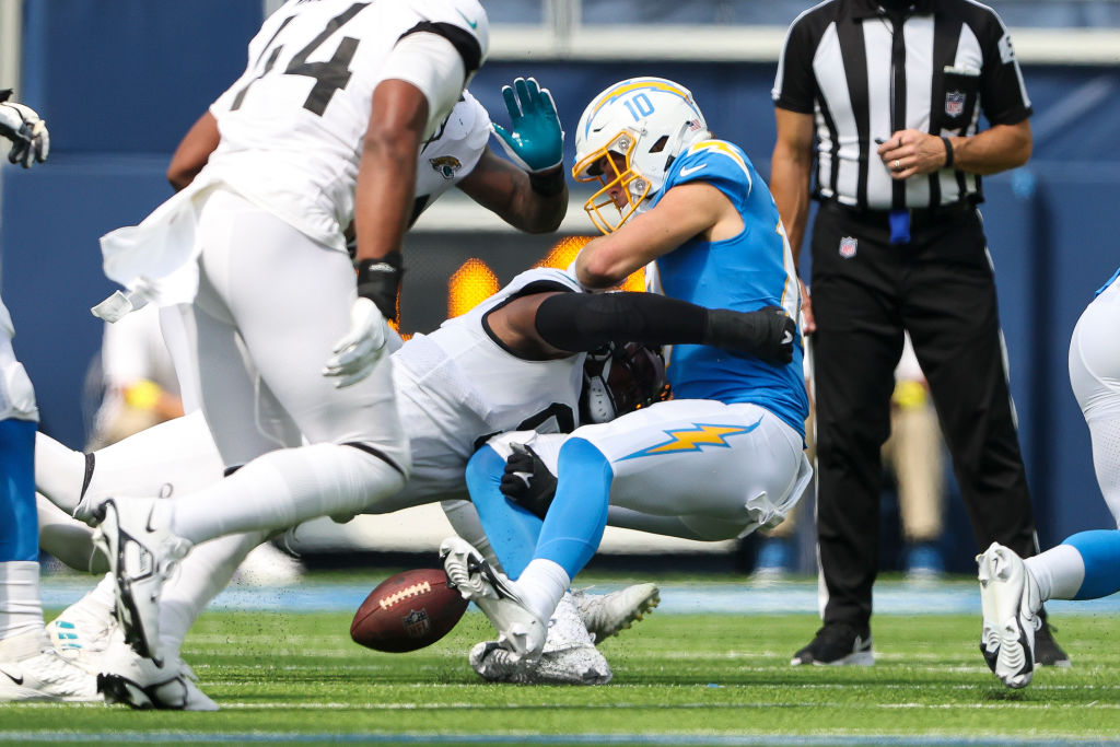Justin Herbert, Chargers show their toughness in victory over