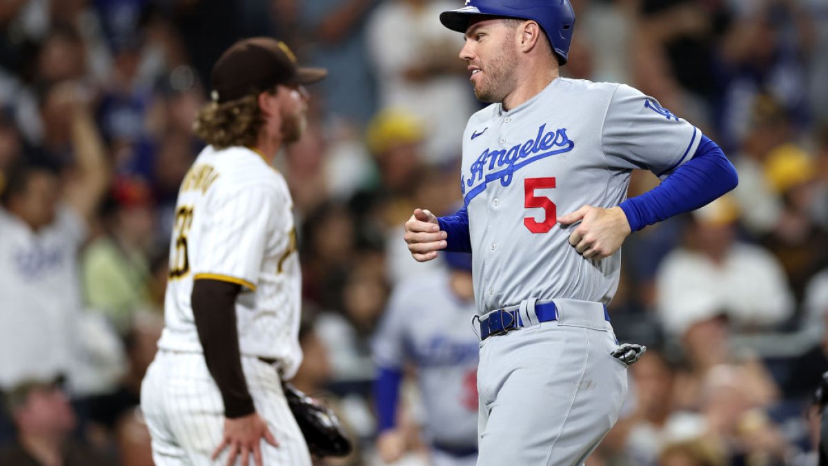 Padres beat Dodgers 4-3 in 10 to reduce magic number to 4