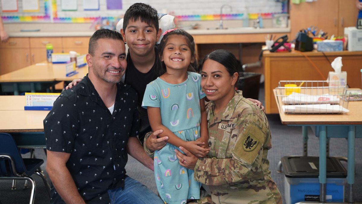 Watch: Military Mom Surprises Children at School With Early Return - Vimarsana News