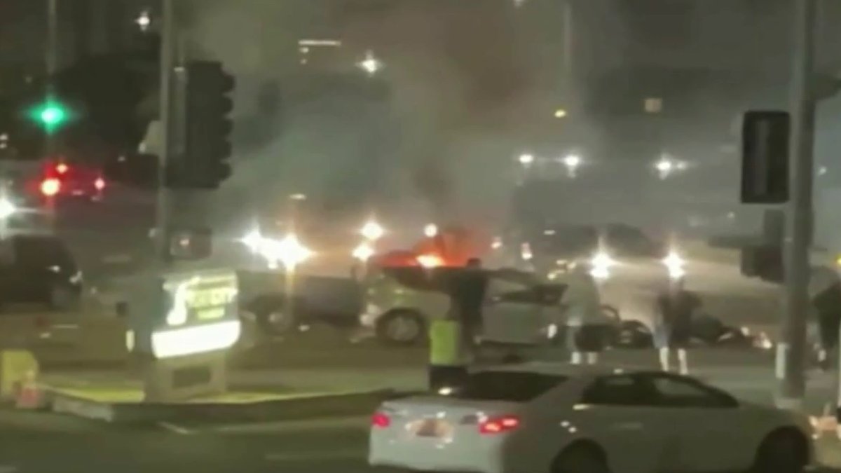 Two Killed in Wilmington Crash – NBC Los Angeles
