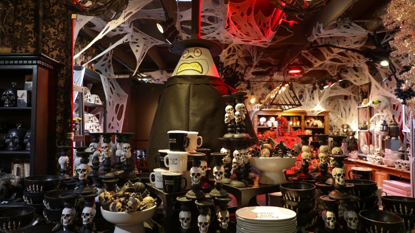 This Halloween Boutique Has a ‘Nightmare’ish Inspiration NBC Los Angeles Halloween Boutique Store