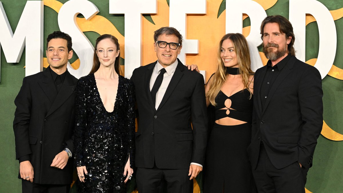 Christian Bale and Margo Robbie's 'Amsterdam' Is on Pace to Lose $100 Million—These Are the 10 Biggest Box Office Bombs in History – NBC Los Angeles - Vimarsana News