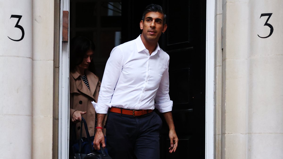 Rishi Sunak to Be Britain's New Prime Minister as Rivals Quit Race - Vimarsana News