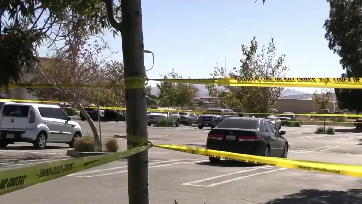Two Killed in Palmdale Shopping Center Stabbings – NBC Los Angeles