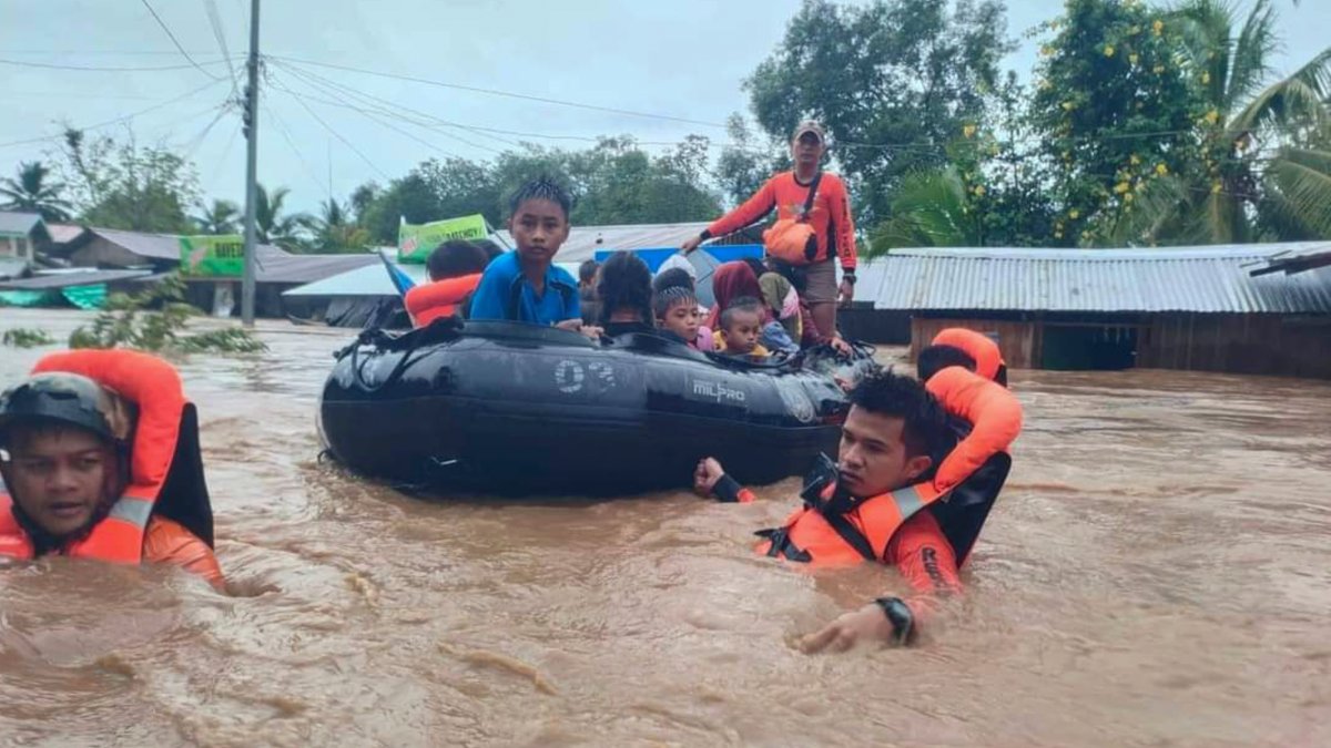 At Least 31 Dead in Flash Flooding, Landslides in Philippines – NBC Los Angeles - Vimarsana News