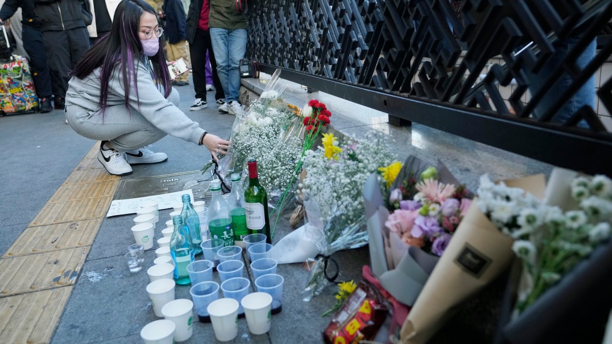 South Korea Mourns Over Halloween Crowd Surge That Killed 154 – NBC Los Angeles - Vimarsana News
