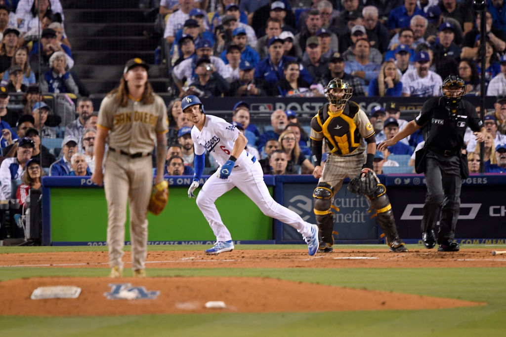 Padres pull out 5-3 victory over Dodgers, tie NLDS 1-all – KXAN Austin