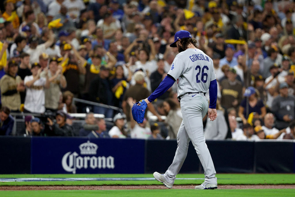 Padres' Pitching Stymies Dodgers to win Game 3, 2-1, Lead NLDS Two Games to One