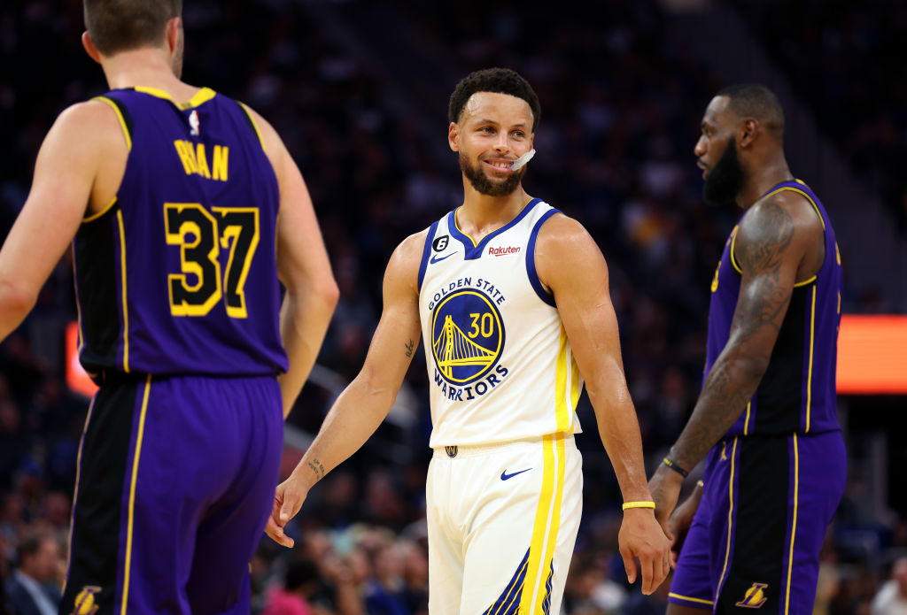Stephen Curry, Warriors Celebrate Championship, Crush Lakers 123-109 in NBA Season Opener