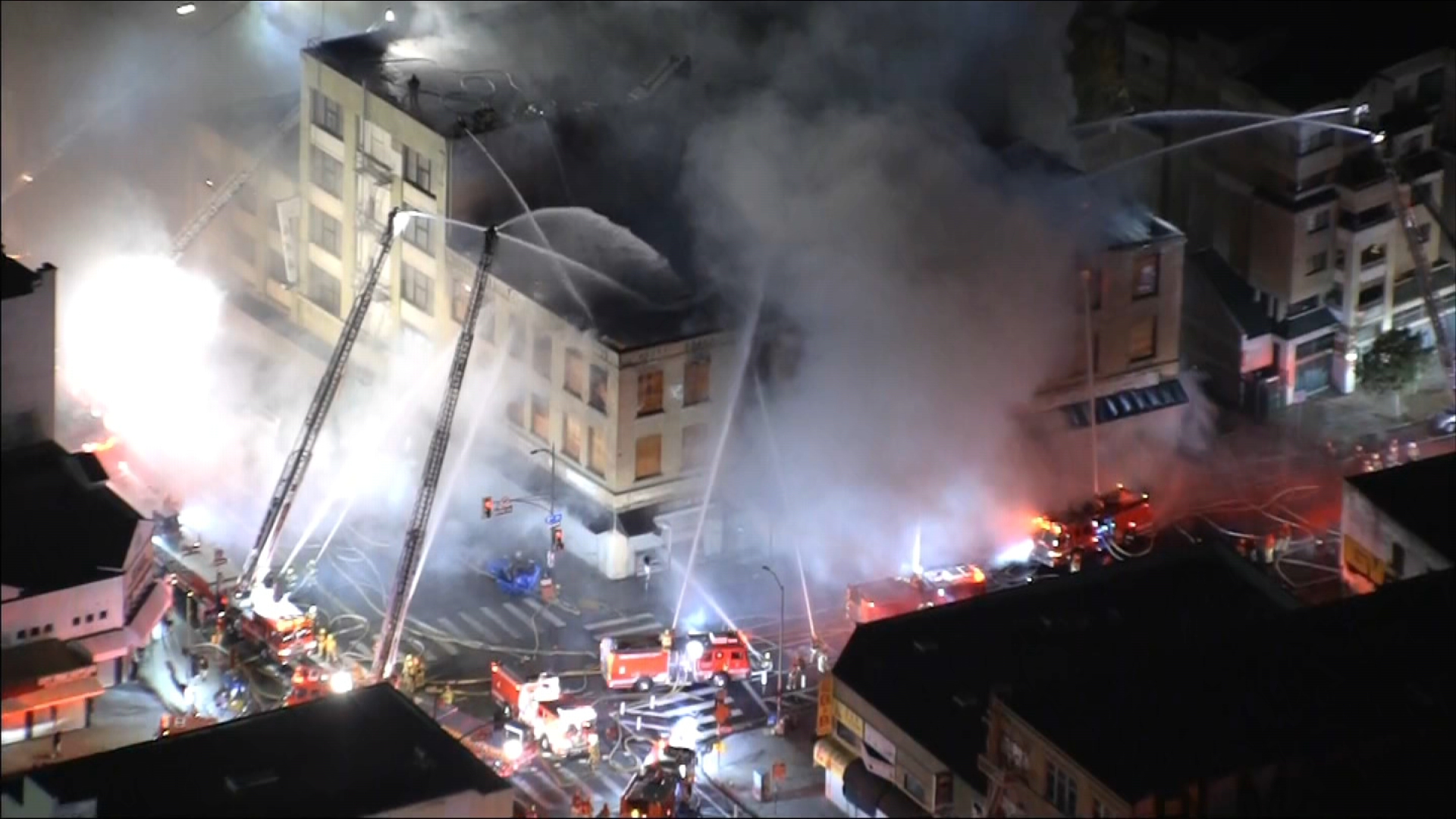 Firefighters Battle Commercial Blaze In Downtown LA – NBC Los Angeles