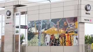 Hyde Park K Line Metro Artwork by Carlson Hatton.