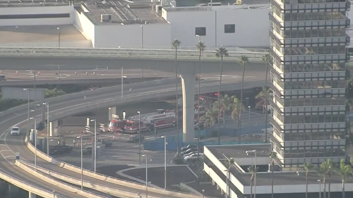 Four Sick After Carbon Dioxide Leak Near Terminal 8 of LAX NBC Los