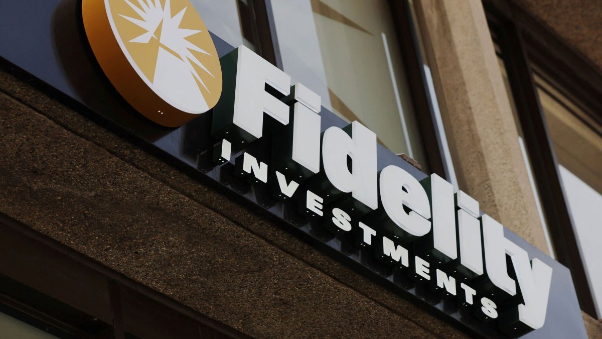 Fidelity Is the Latest Employer to Offer Free College Education to Workers - Vimarsana News