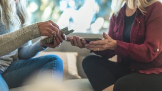 3 in 5 Americans Have Made This Money Move—But It’s ‘Not a Good Idea,’ Says Lending Expert