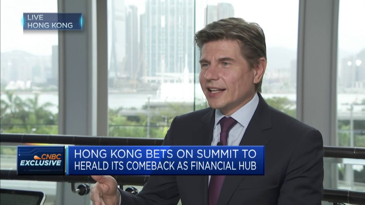 Hong Kong's Stock Market Halts Trade When a Typhoon Warning Is Issued – the CEO Says That May Change - Vimarsana News