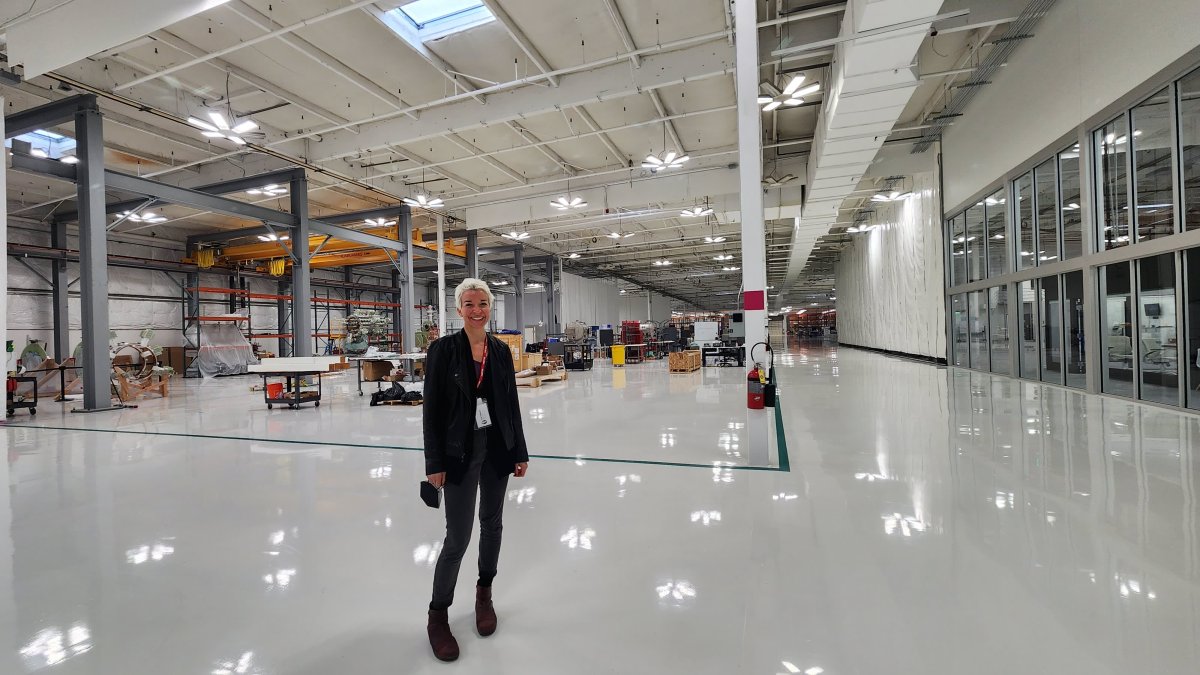 What It Feels Like to Visit a Fusion Company Lab on a Day When Wildfire Smoke Cloaks the Horizon - Vimarsana News