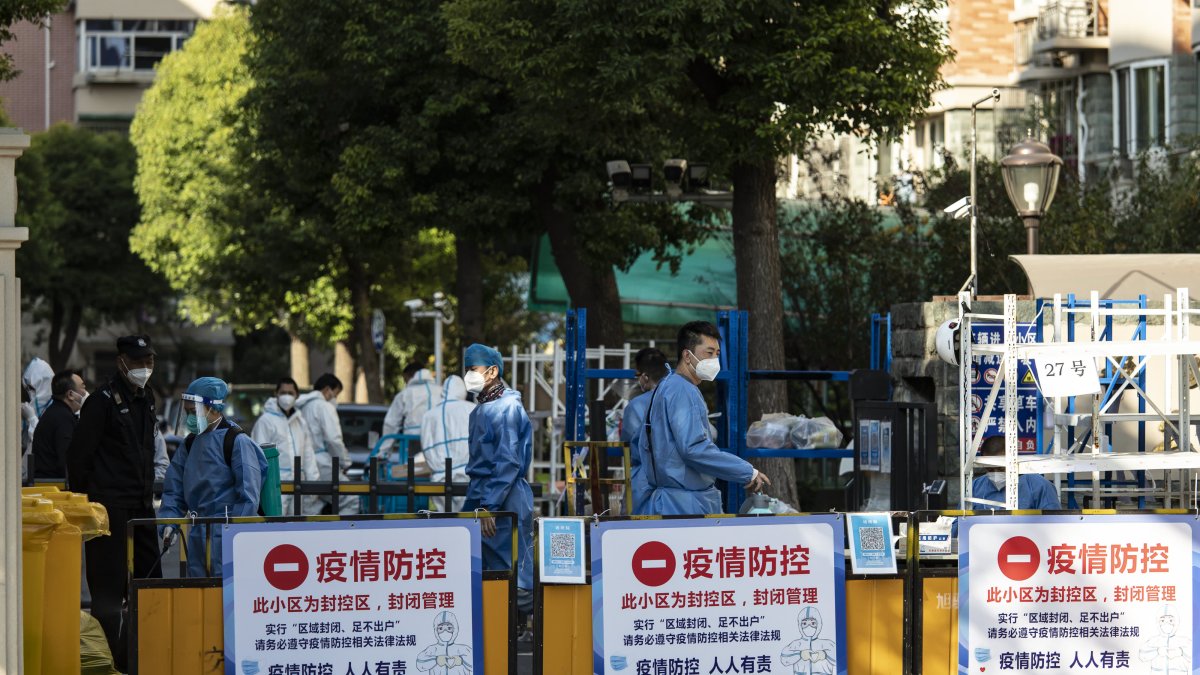 China Imposes New Lockdowns as Cases of COVID-19 Surge – NBC Los Angeles - Vimarsana News