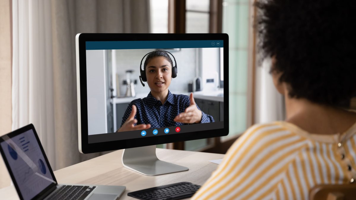 This Surprisingly Common Virtual Interview Mistake Can Cost You the Job, According to New Research - Vimarsana News