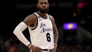 NBA: Lakers down Spurs in James' return from injury
