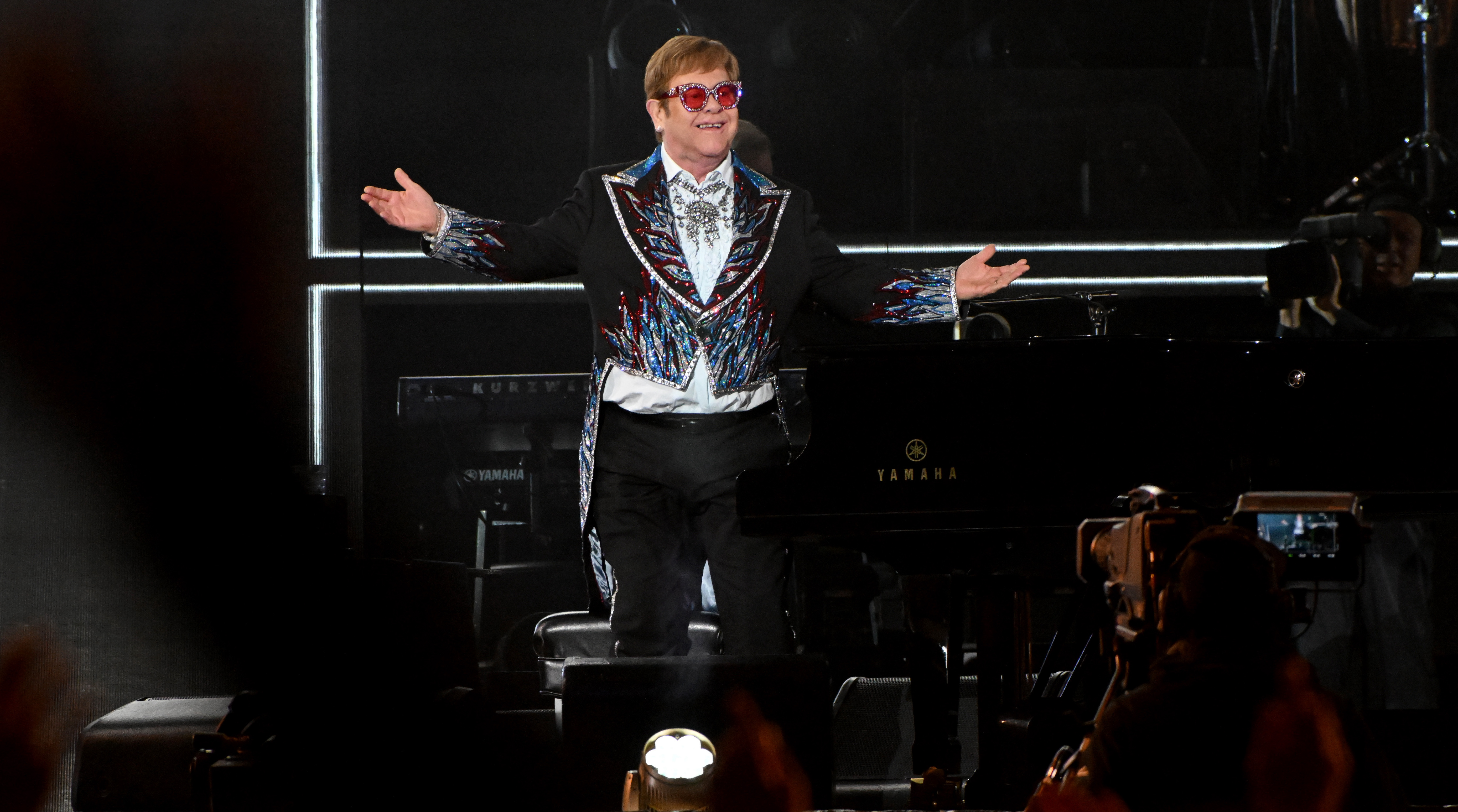 Elton John Rockets Toward Retirement at Dodger Stadium – NBC Los