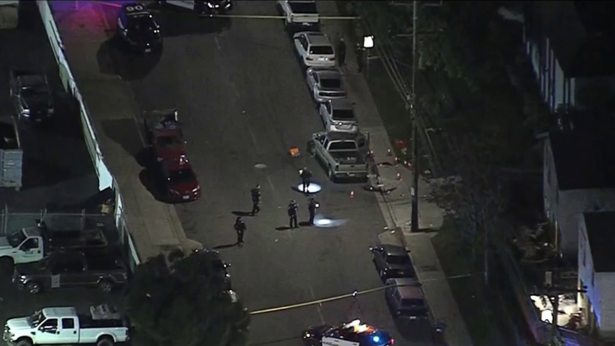 Costa Mesa Shooting Leaves 1 Dead, 2 Hurt – NBC Los Angeles