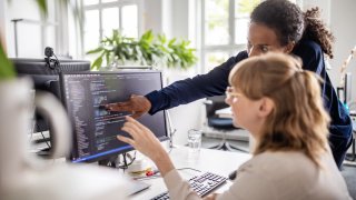 Op-Ed: Investors Need to Wait It Out Before Snatching Up Software Stocks