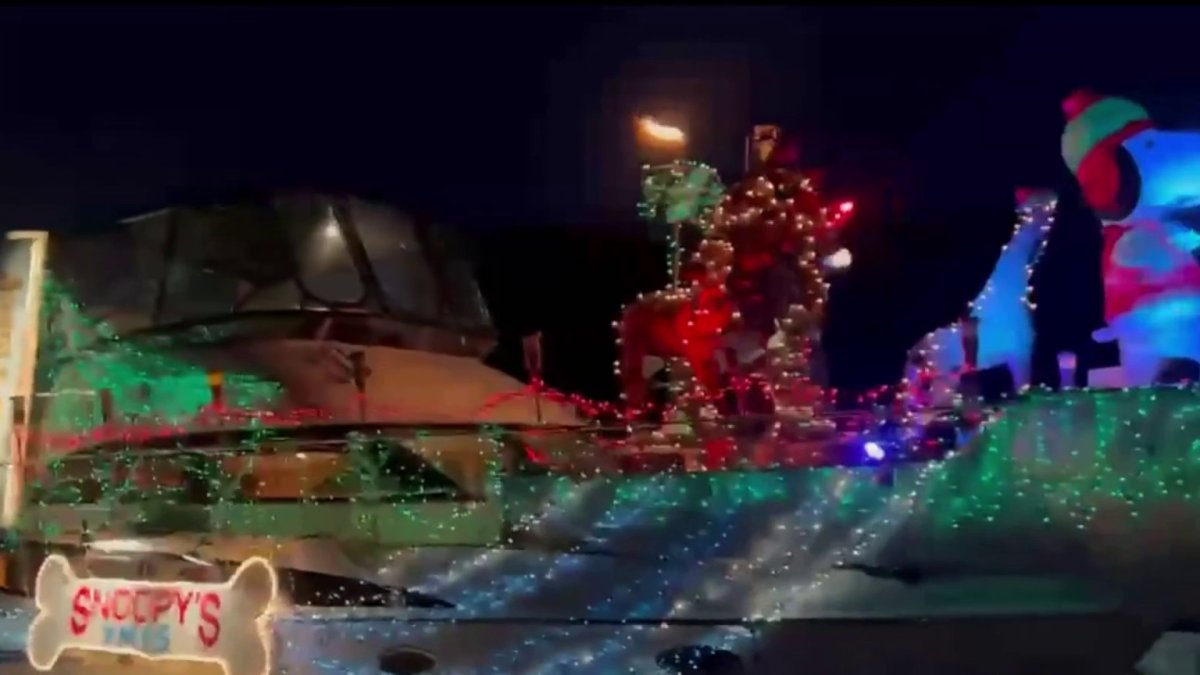 Newport Beach Christmas Parade Celebrates 114th Year NBC Los Angeles