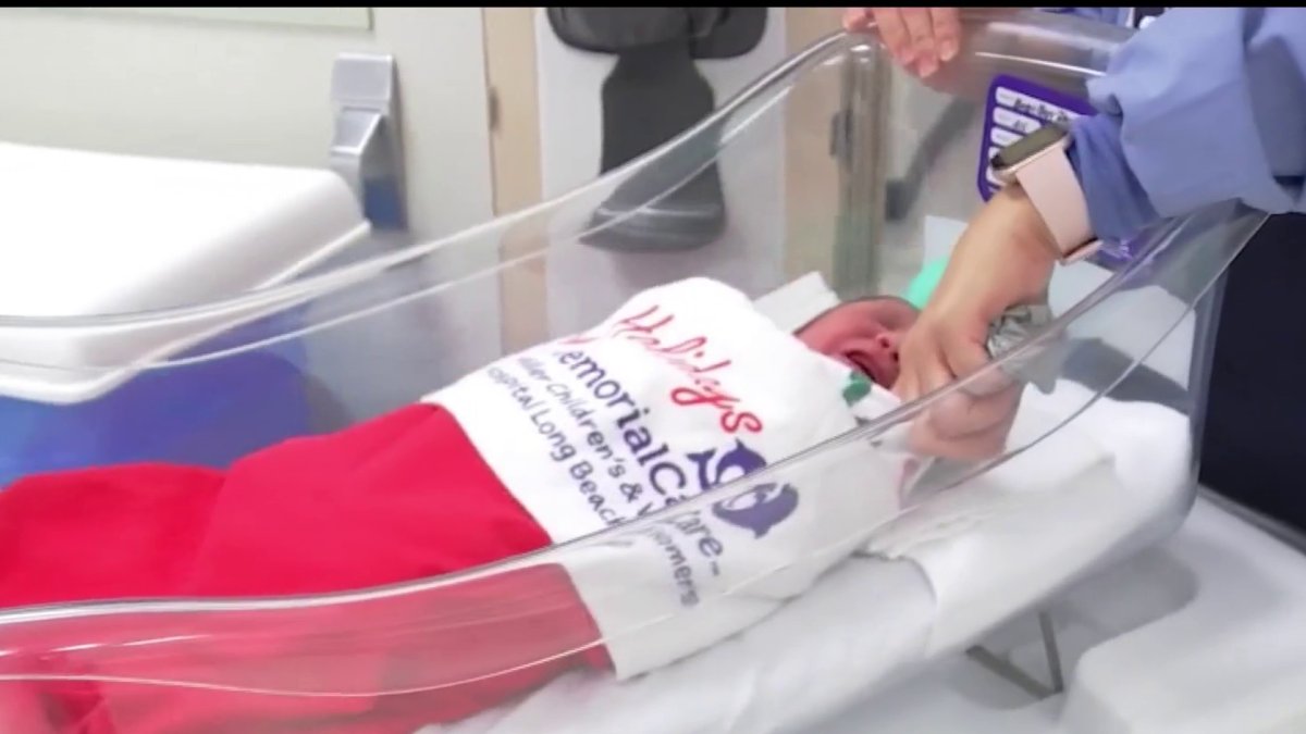 Long Beach Hospital Welcomes Christmas Babies in Giant Stockings