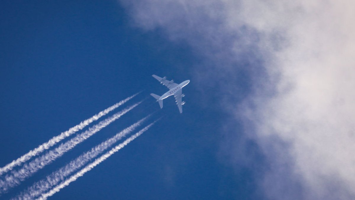 Is Climate Change Making Flying More Dangerous? – NBC Los Angeles - Vimarsana News