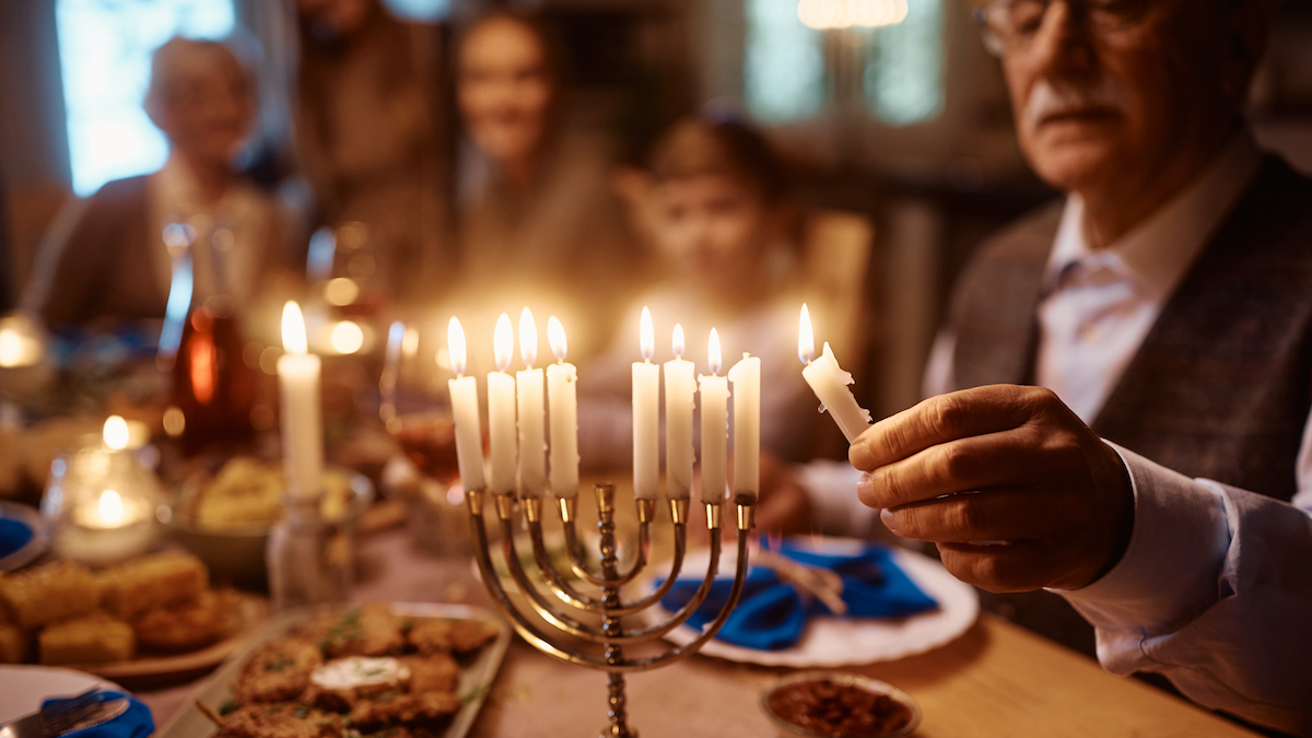 Hanukkah 2022 When Is It and Why It Lasts for 8 Days NBC Los Angeles