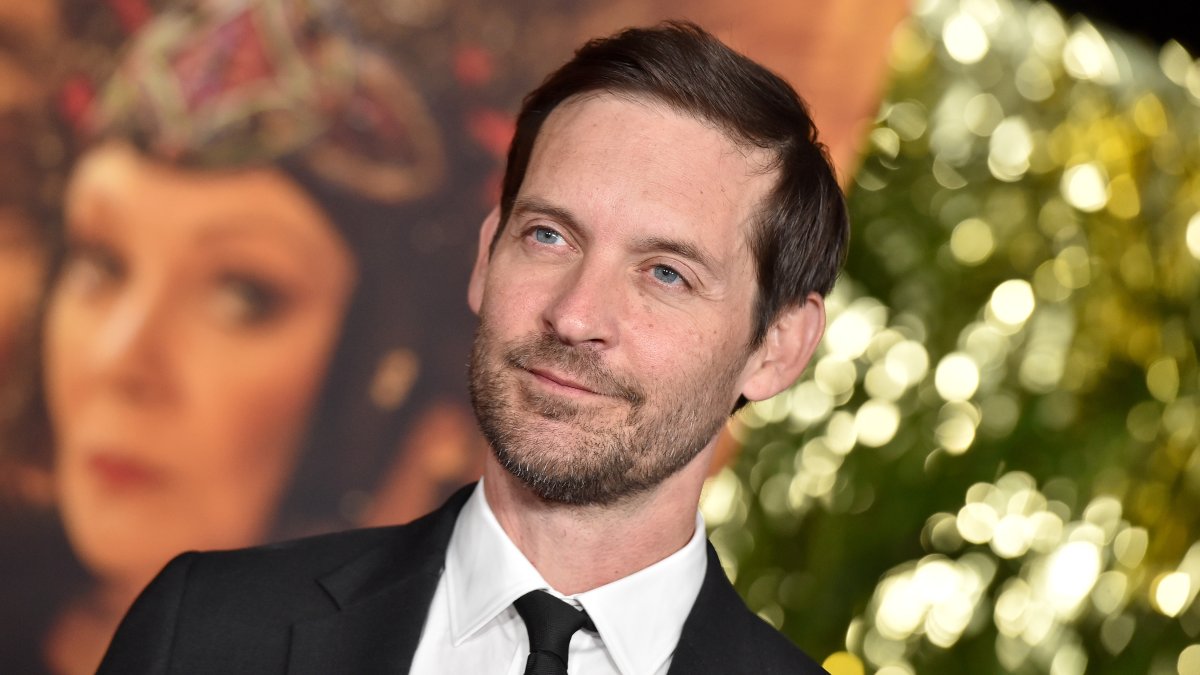 Tobey Maguire and 16-Year-Old Daughter Make Rare Red Carpet Appearance at Movie Premiere