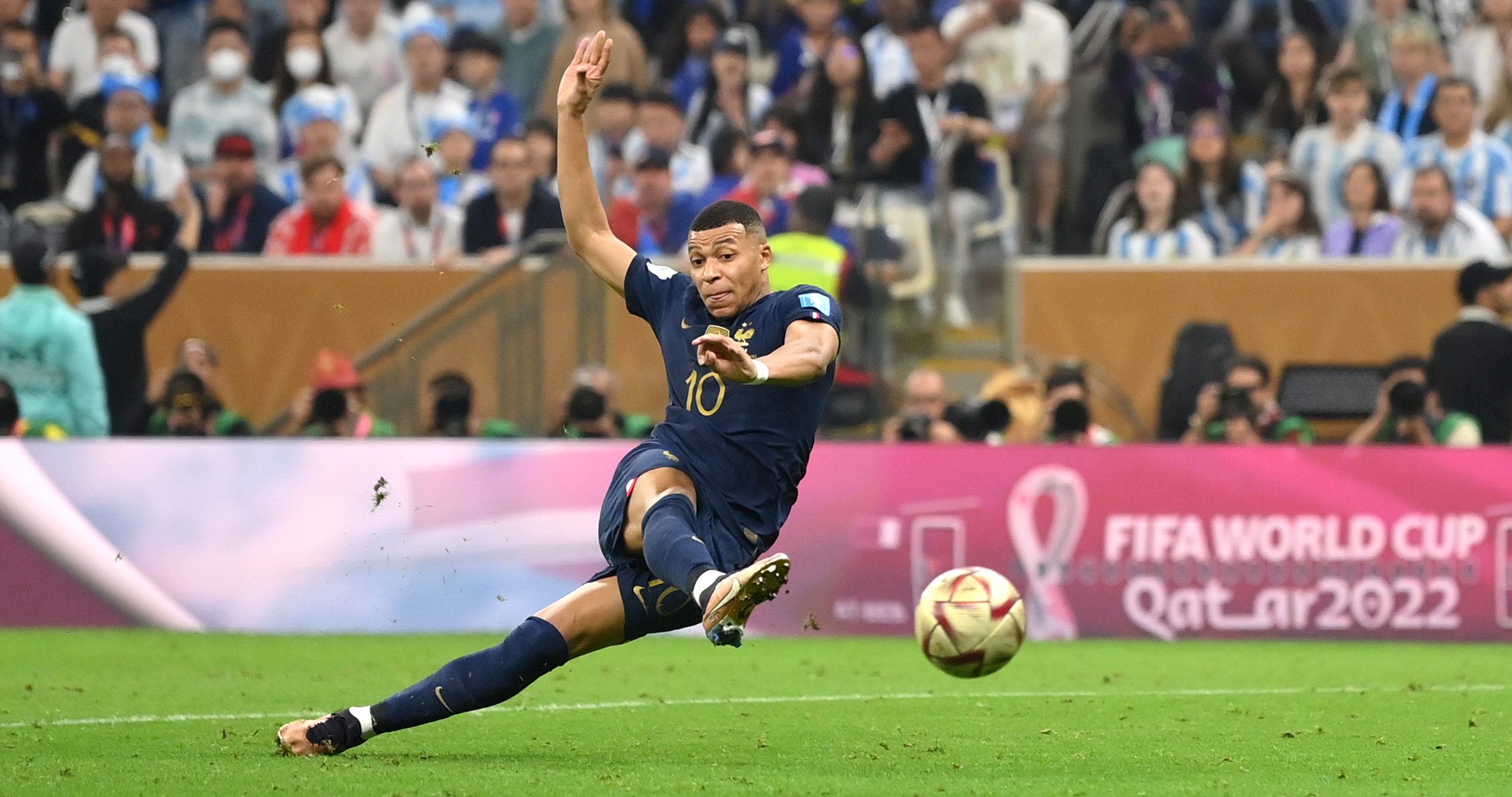 Kylian Mbappe Scores Two Quick Goals, France Ties Argentina
