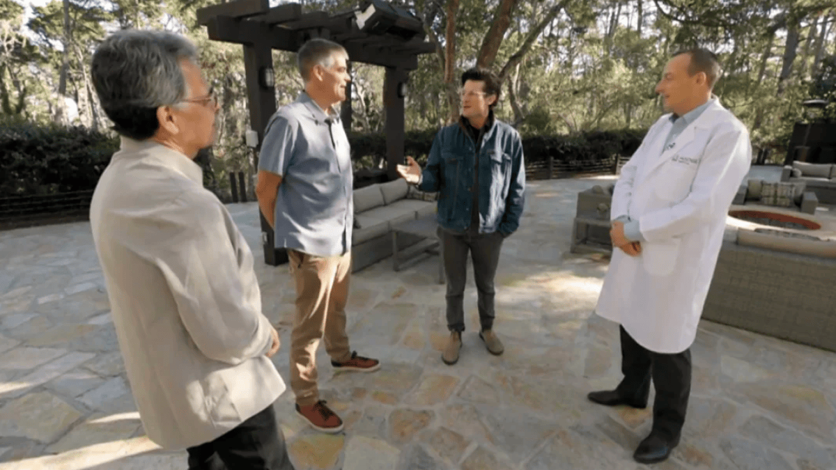Doctor Running Half Marathon Saves 2 Runners – NBC Los Angeles - Vimarsana News